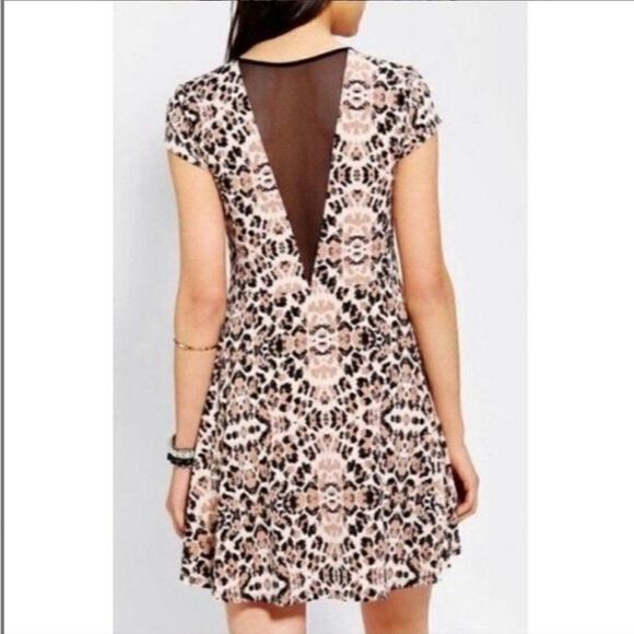 Kimchi Blue Urban Outfitters leopard print with mesh dress - Picture 11 of 11